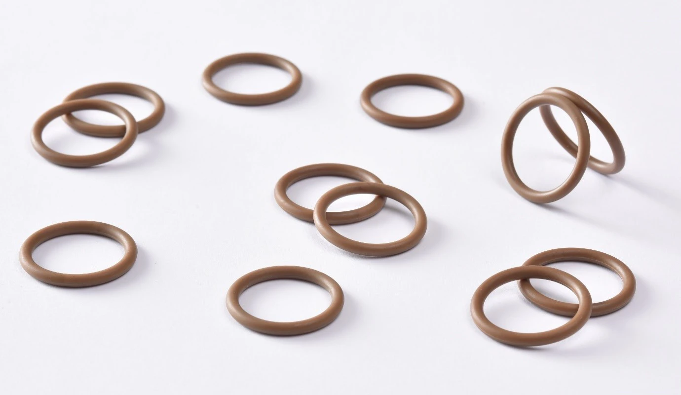 Elastomer seals – How to avoid the trade-off between purity, plasma resistance, and high temp.